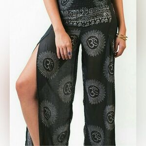 Earthbound Trading Company Split Leg Ohm Print High Waist Black Harem Pants Sz S